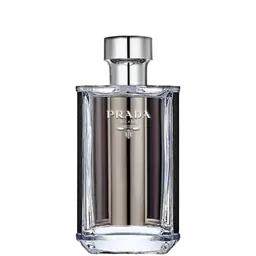 Daniela Andrier, profumo in evidenza